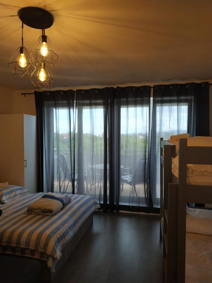 Apartman One To One Štúrovo Εξωτερικό φωτογραφία